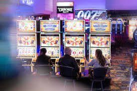 Layar fitur bonus putaran gratis Wild West Gold dengan multiplikator emas